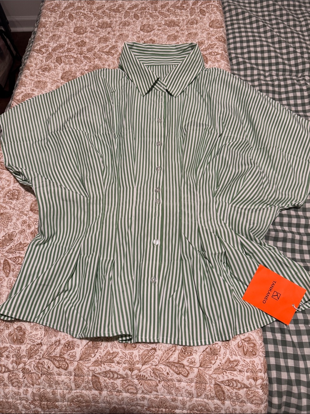 TANkKANEO Green & White Striped Button-Front Shirt - Relaxed Fit